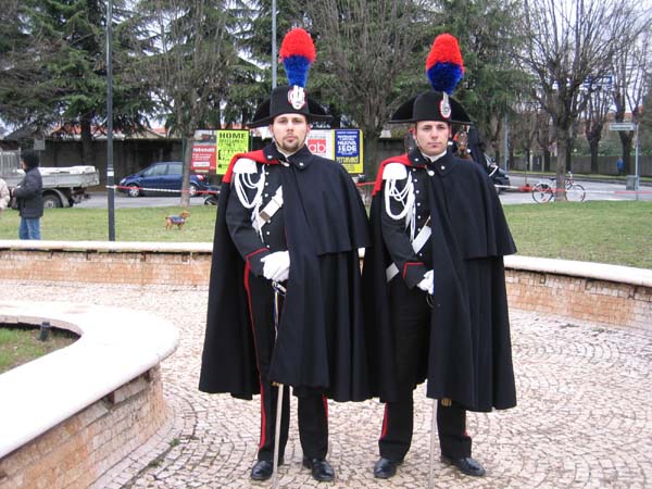  check out those Carabinieri uniforms and the art of illusion 