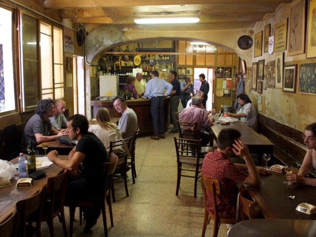 Inside Osteria del Sole (photo from web)