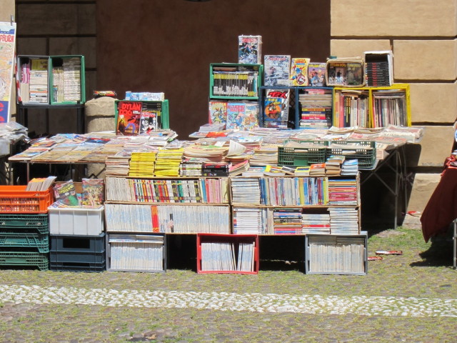 For collectors of fumetti (comics). 