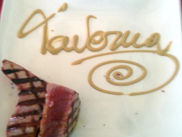 The seared tuna from "Taverna"