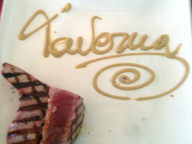 The seared tuna from "Taverna"