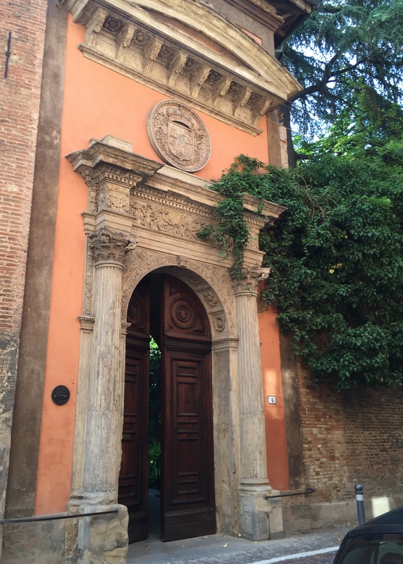 The entrance on via Collegio di Spagna